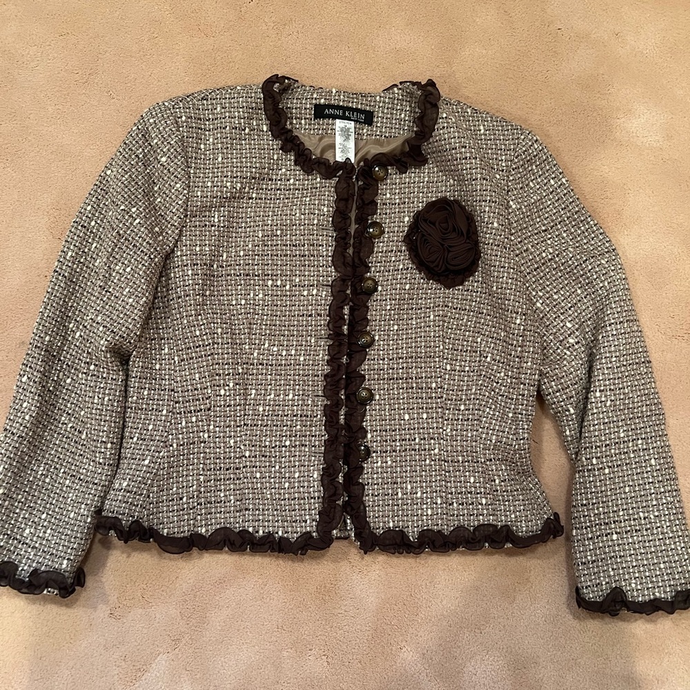 Anne Klein Beige Tweed Jacket with Dark Brown Trim